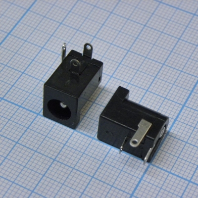 гнездо 5.5*2.5 (3016) 2827